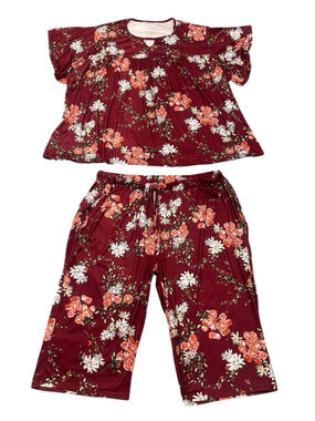 Heat Move Pajamas 2 Piece Womens Plus Size 5X Short Sleeve Top Capri Bottoms NEW
